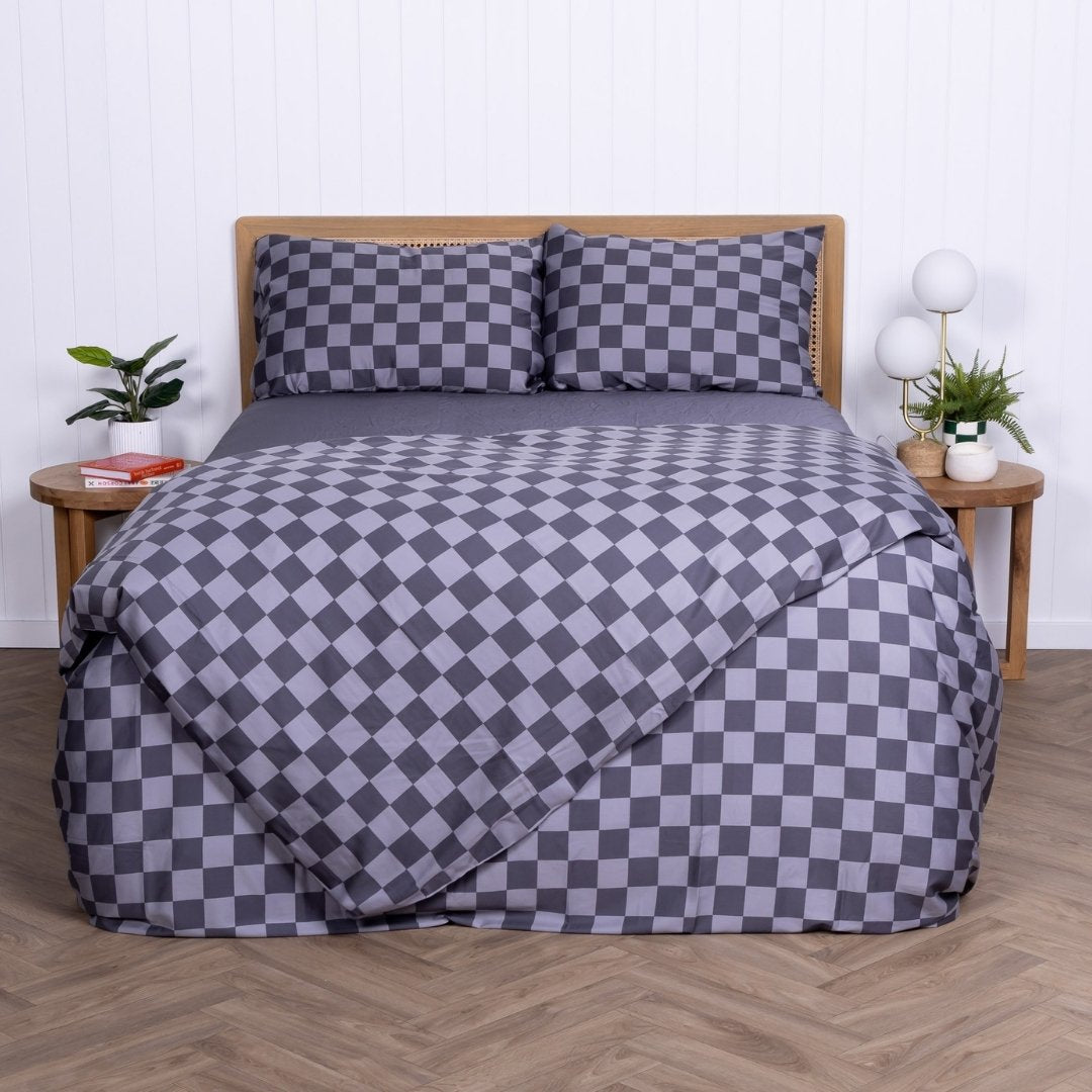 Tasman Chequered Magnetic Clip & Zip Quilt Cover